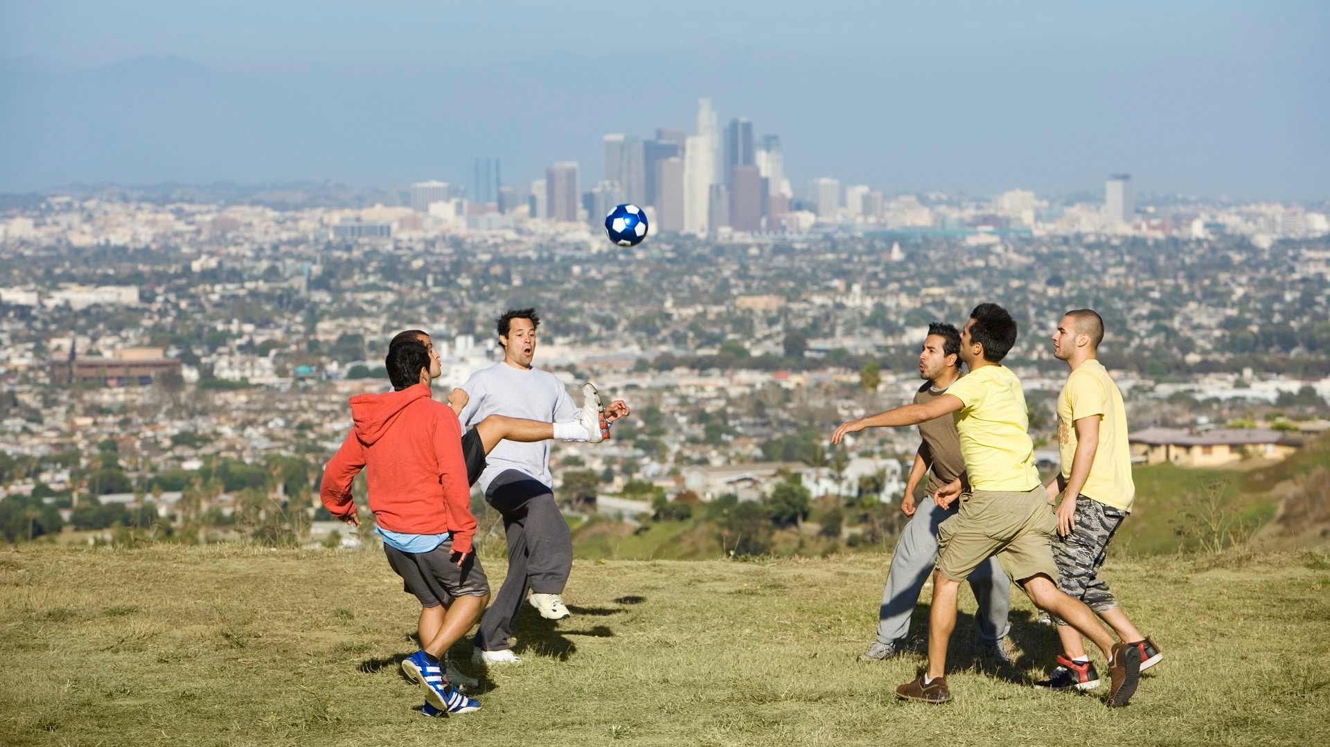 Los Angeles Car Hire for Summer 2026 Football